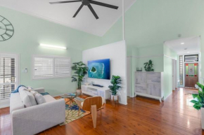 The Oasis - Charming Family Retreat on City Fringe